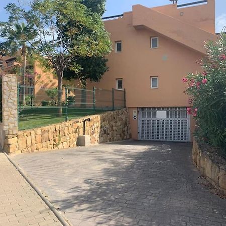 Schoenes Penthouse Mit Meerblick Pura Vida Bahia de Casares Luaran gambar