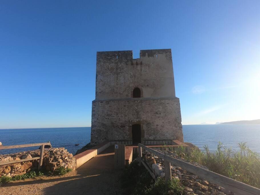 Schoenes Penthouse Mit Meerblick Pura Vida Bahia de Casares Luaran gambar